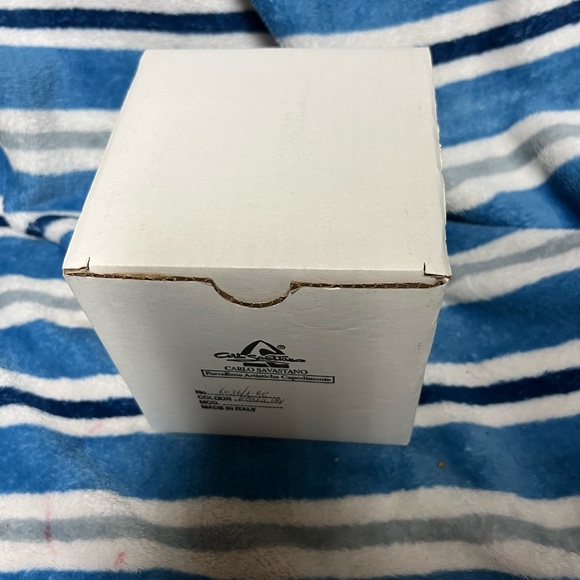 Italian Capodimonte Style Light Porcelain Rose - Picture 11 of 11